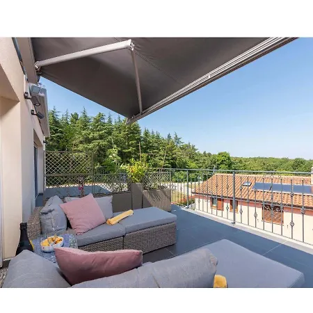 Ventitre, Privatpool,meersicht, Nahe Porec- Neu Villa Mugeba